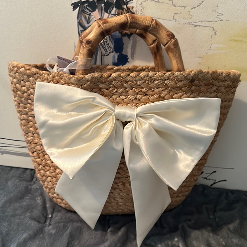 Made in India jute handle bag with satin bow